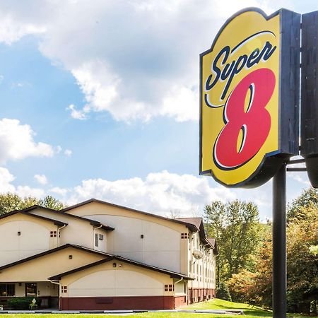 Super 8 By Wyndham East Stroudsburg - Poconos Hotel Exterior photo